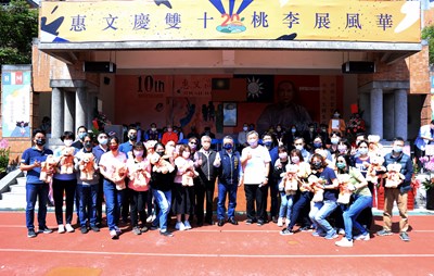 中市惠文高中20年校慶 令狐副市長：國際教育成績亮眼