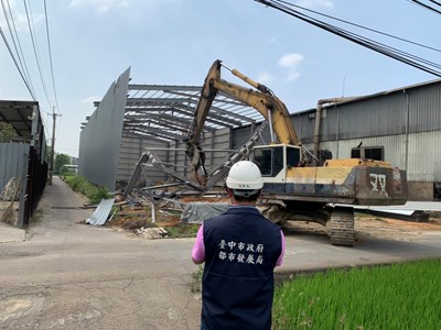 強制拆除烏日區五光路違建