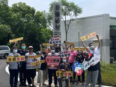 台中小黃公車推陳出新  聆聽需求好甘心