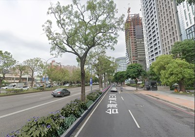 中市建設局妝點道路景觀