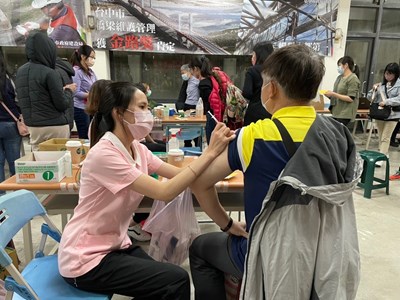 全國第一 中市莫德納次世代接種21萬人