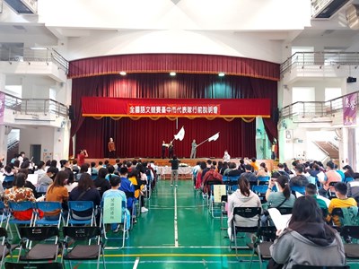 中市語文競賽代表隊進軍全國  教育局授旗期許再創佳績