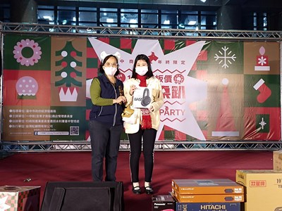 聖誕夜一中商圈10元辦桌趴 3分鐘搶購一空