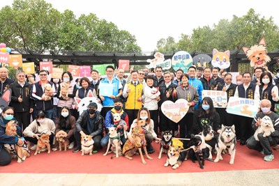 中市第6、7處！西屯及北屯公園寵物專區啟用  盧市長：實現寵物權益