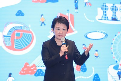 盧市長指出,她從政三十多年,衛政與社政是她心目中最重要的部會