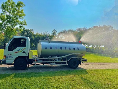 中市公園綠地園道抗旱配套措施已提前施行,要求維護廠商優先從9處水資源回收中心及95