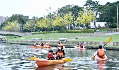 全民運動水上嘉年華於康橋水域持續登場