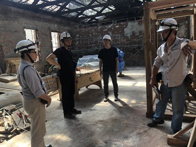 建築師督導台中州廳門窗施作情形(109.8)