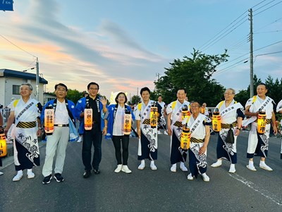 觀旅局長及水利局長參加日本青森縣平川市睡魔祭_0