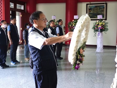 112年度國軍陣(公)亡官兵秋祭典禮，民政局長擔任主祭官