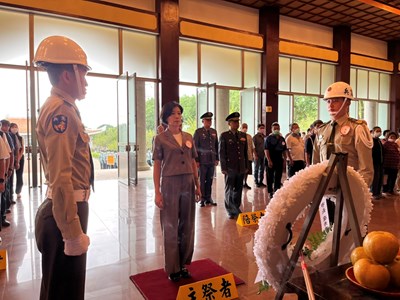 王副市長擔任主祭官，帶領各界與會代表、烈士遺族家屬祭祀追思_0