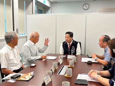 前田八壽彥理事長率團來訪市府 鏈結木業合作