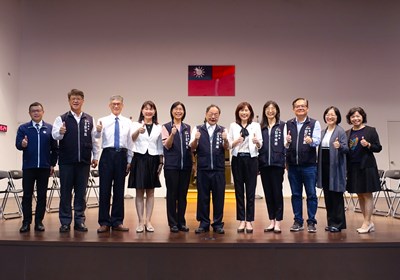 中市生管處長及西屯、北屯、霧峰、中區戶所主任布達 民政局長勉再創新氣象