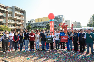 中市大甲國小金質獎新校舍落成 盧市長：投資孩子擺第一